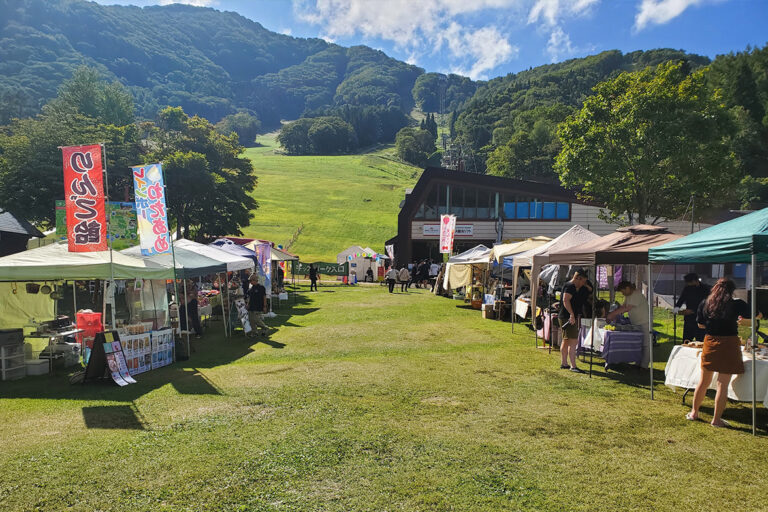 タングラム ファミリーマルシェ【長野県・斑尾】