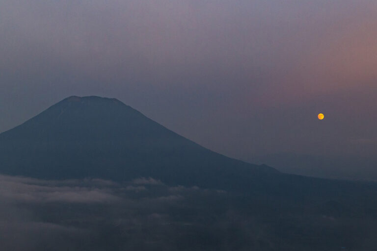 夏のニセコの大自然に触れる「MAGIC HOUR GONDOLA」【北海道・ニセコ】