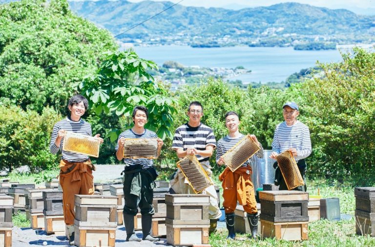 三ヶ日町３ホテル合同企画『長坂養蜂場のはちみつ と 青ぎりみかん』で青空クッキング～採蜜体験と暮らし教室～【静岡県・浜名湖】