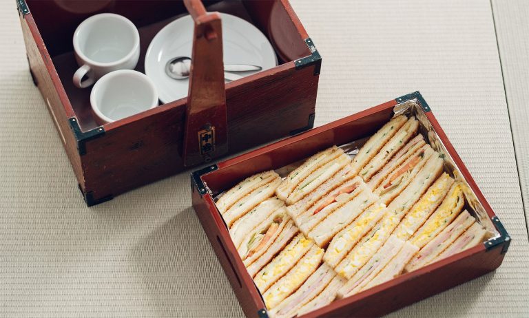 朝食は舞妓さん御用達名店の味で地元気分を体験【京都府・三条】